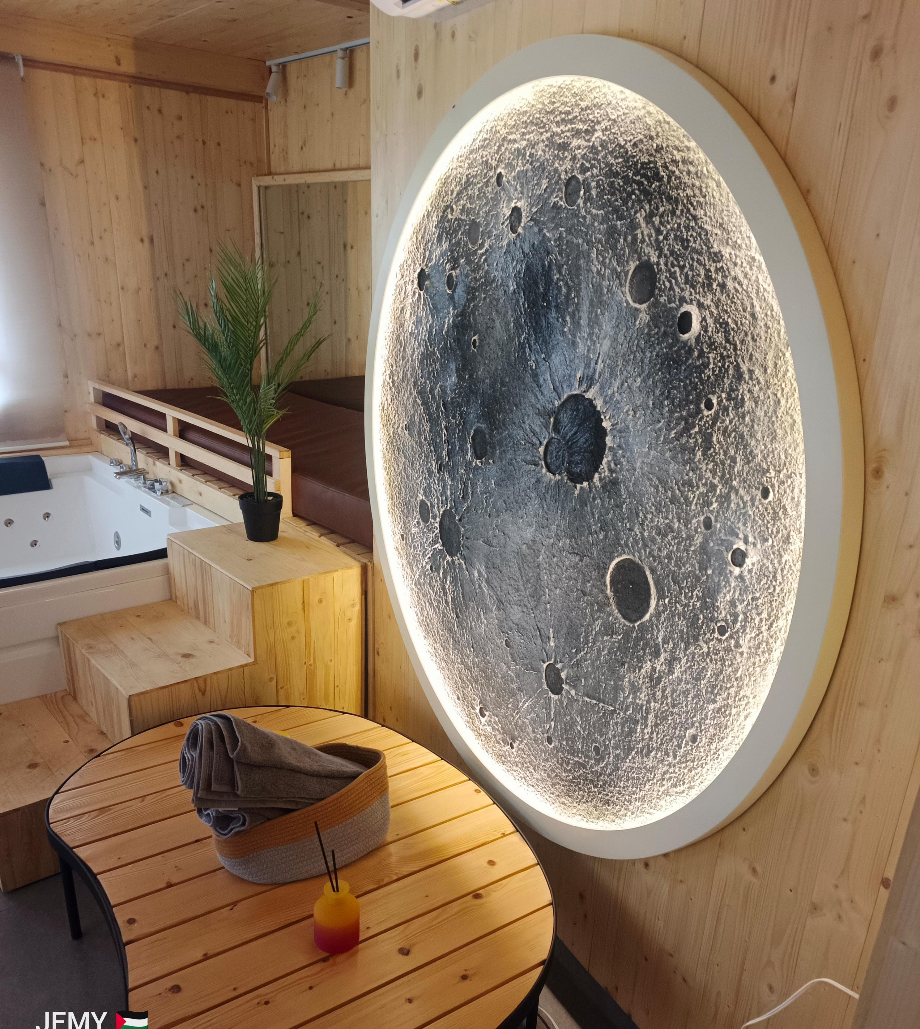Chaine de Chenes-Bungalow with jacuzzi