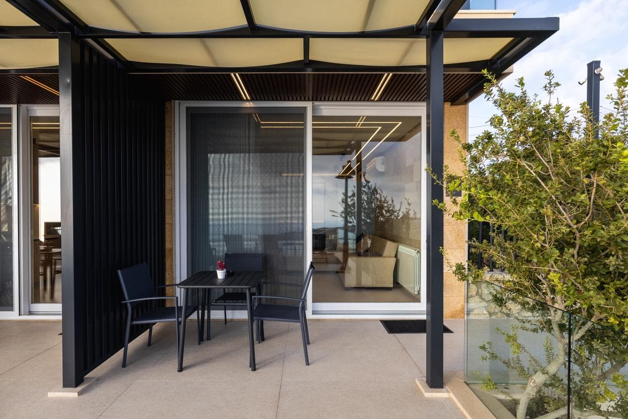 Neo's Pool chalet — photo 4